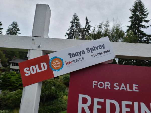 Real Estate Gals