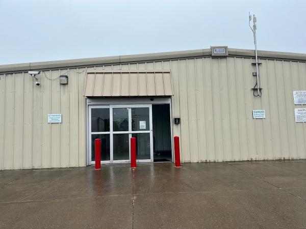 Select Self Storage
