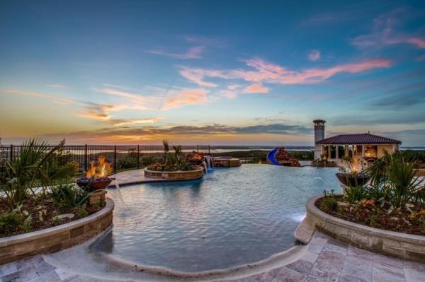 King Pools