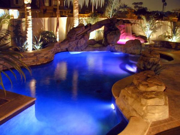 Beachfront Pools