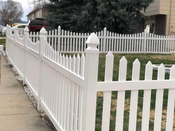 Peak Fencing