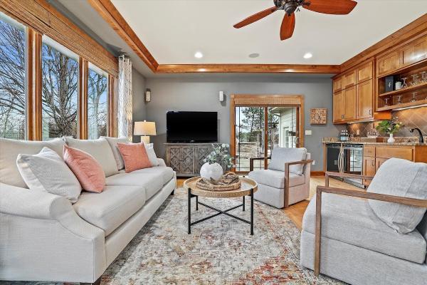 Becoming Home- Home Staging & Redesign