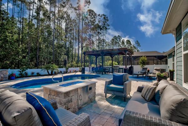 Hydra Pools and Pavers