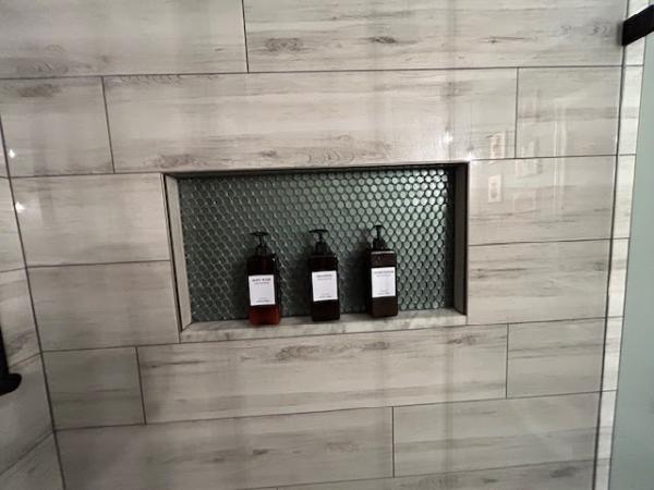 Aguirre Modern Tile (Amt)