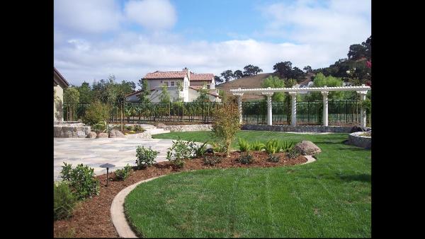 Loayza's Landscaping Pools and Spas