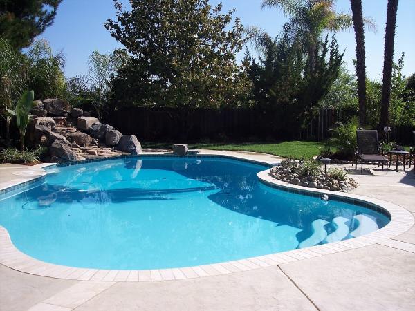 Loayza's Landscaping Pools and Spas
