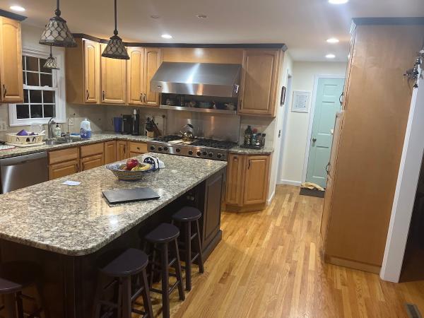 Familia Cleaning Services LLC