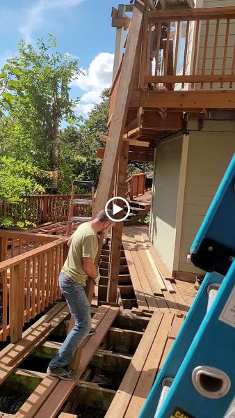 West Coast Deck & Fencing Construction LLC