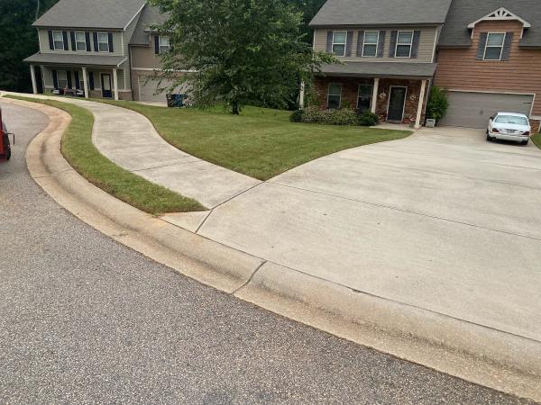 Berry Good Lawn Service LLC