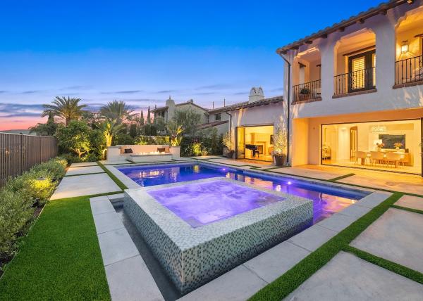 Coastline Pools