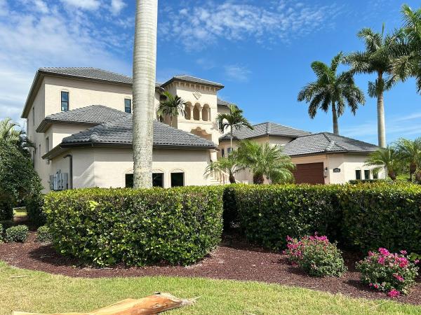 Seamless Gutters LLC