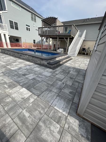 Artistic Pavers & Landscaping LLC