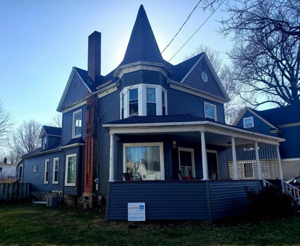 Perfectly SQ Exteriors
