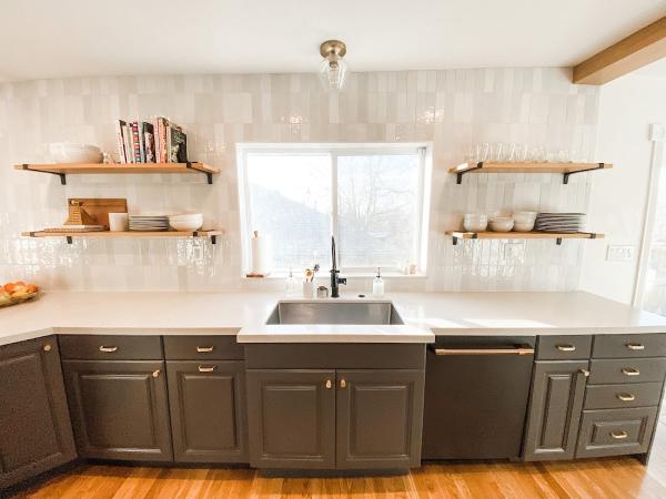 Apollo Granite and Countertops
