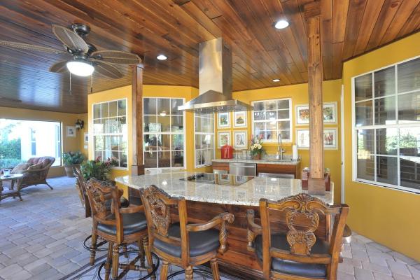 Vanstratt Custom Cabinetry