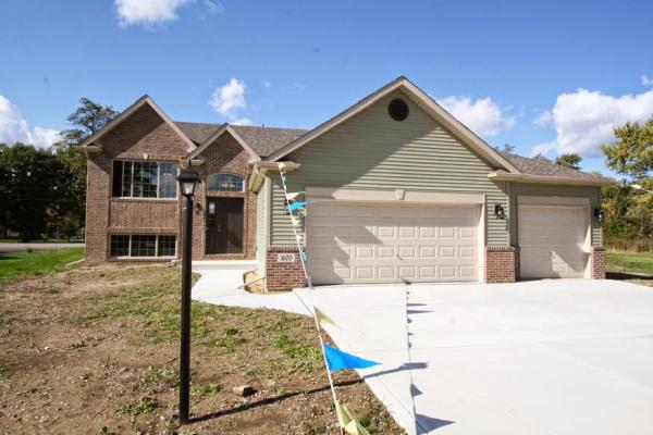 Luxor Homes