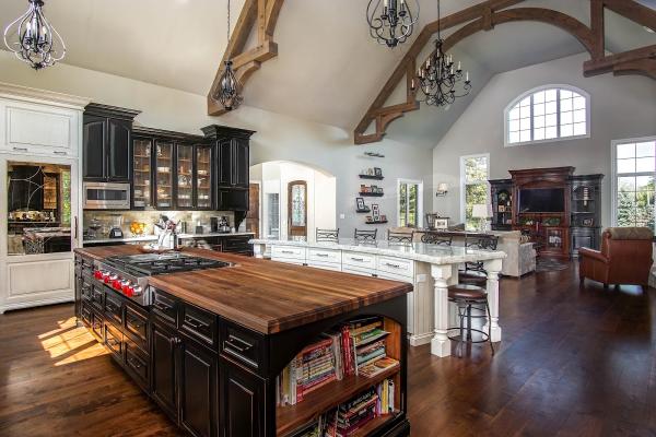 Avalon Construction & Design