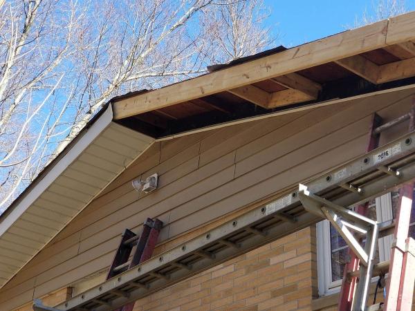 C. Roberts Roofing & Construction