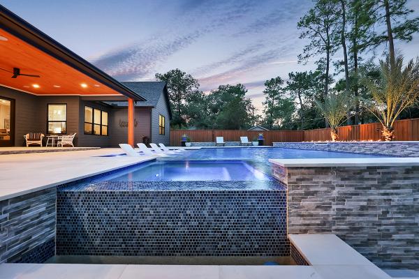 Luxe Outdoors