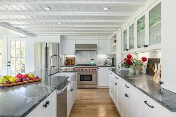 Nukitchens LLC