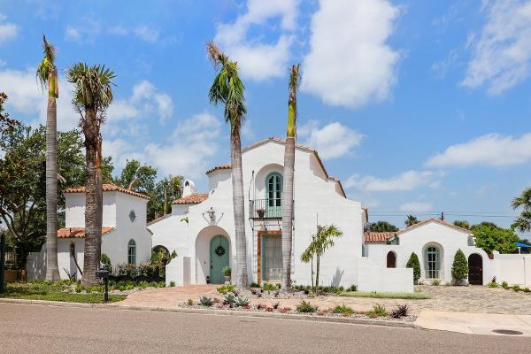 Life is Good Real Estate / Jana Irby