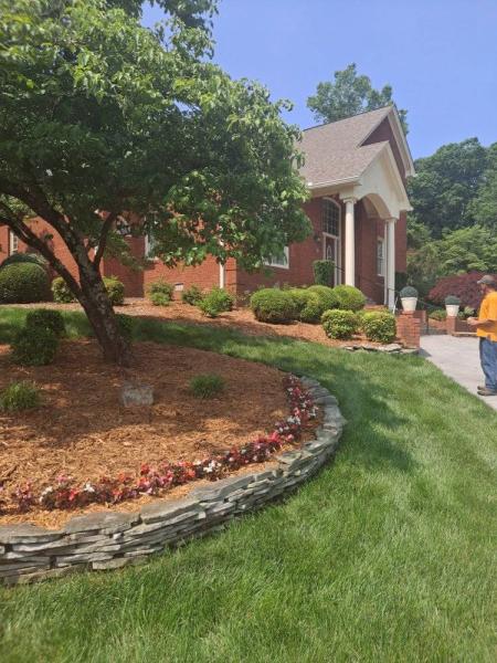 Mullinax Lawn Care
