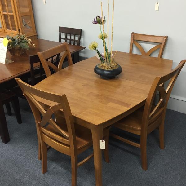 Morrys Dinettes and Barstools