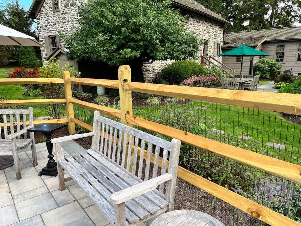 Dewitt Mills Fence Company
