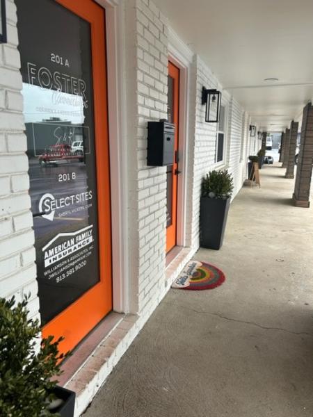 Select Sites LLC