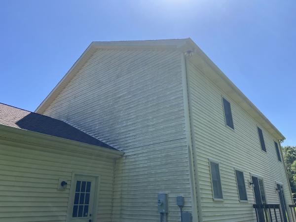 Cenova Pressure Washing
