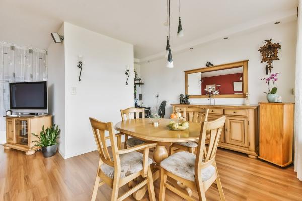Host Maid-Easy Cleaning Services