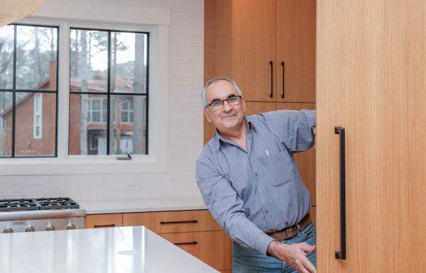 George's Custom Cabinets & Furniture