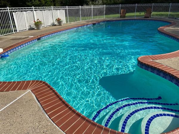 Safari Pools LLC