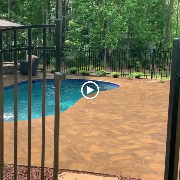Azalea Pools & Outdoor Living