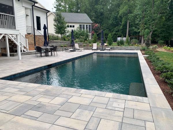 Azalea Pools & Outdoor Living
