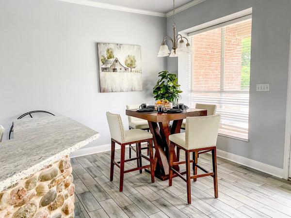 Sonya's Simply Elegant Home Staging