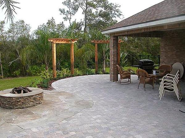 A & R Landscaping & Lighting