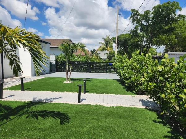 Gardener Adolfo Jardinero & Landscaping