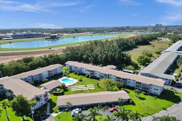 Raydiant Realty Julia Ray Broker