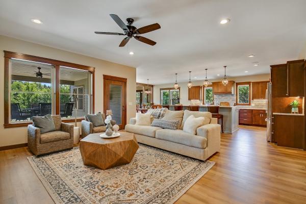 Legacy Custom Homes & Renovations