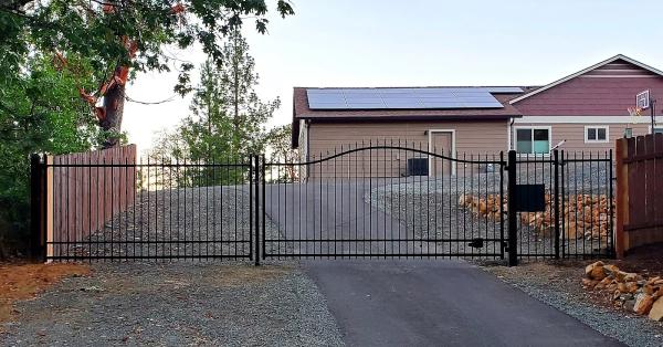 Quality Fence Company / Western Vinyl Products