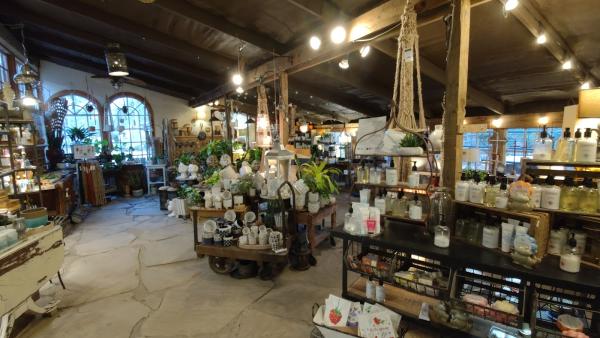 The Good Earth Garden Center