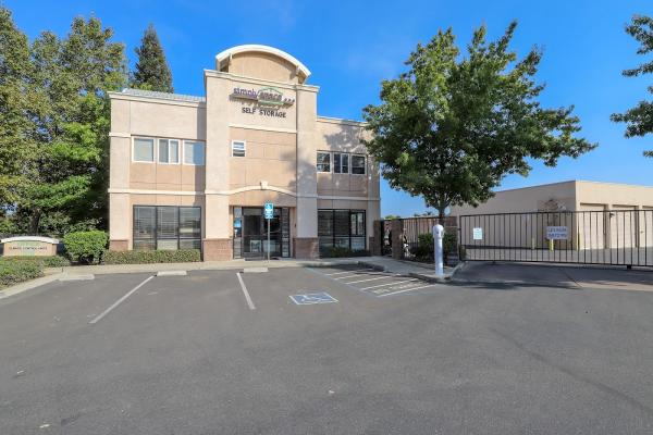 Simply Space Self Storage