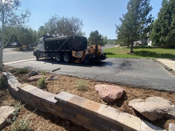 E & K Paving LLC