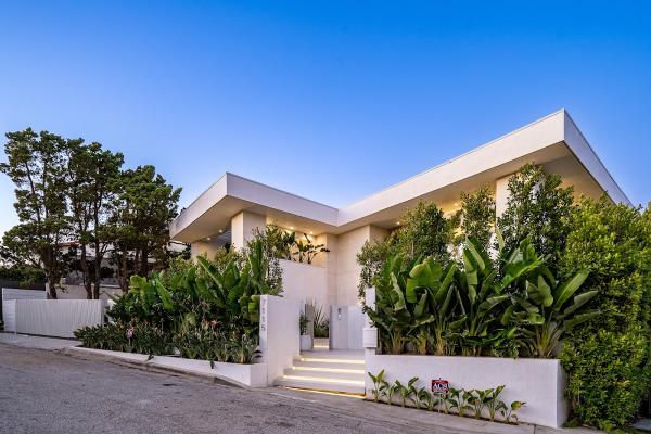 Hollywood Estates