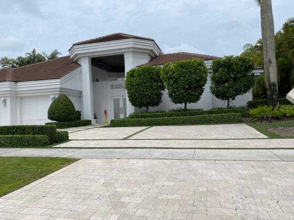 W.W. Braz Pavers Corporation