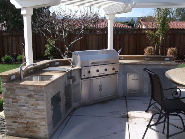 White Sands Backyard Living