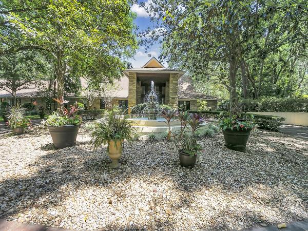 M Hodge Realty