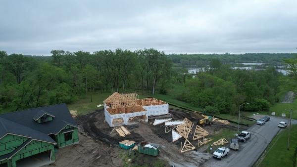 Embarq Signature Homes