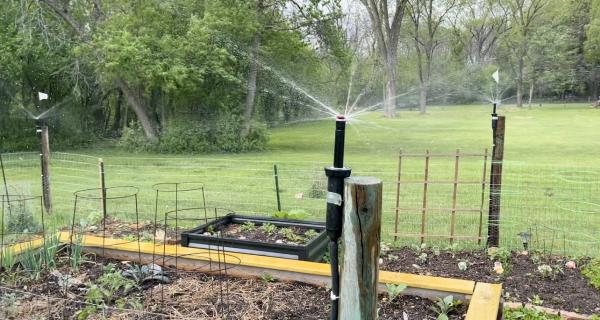 Perea Lawn Sprinkler